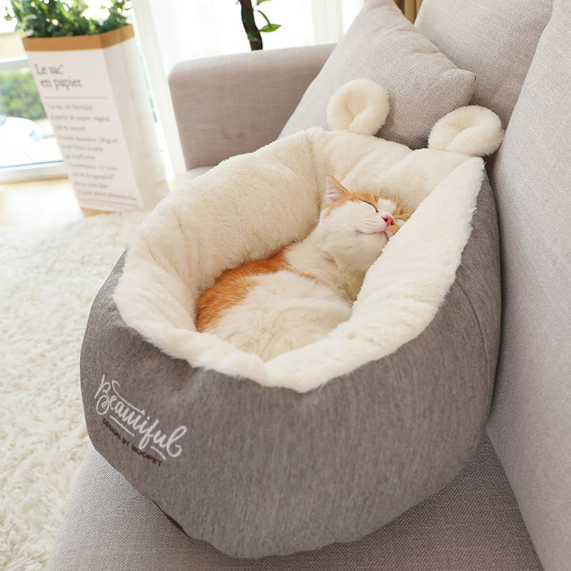 Warm machine-washable plush sleeping bag kennel for dogs and cats