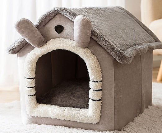 Self-Warming Enclosed Plush Pet House