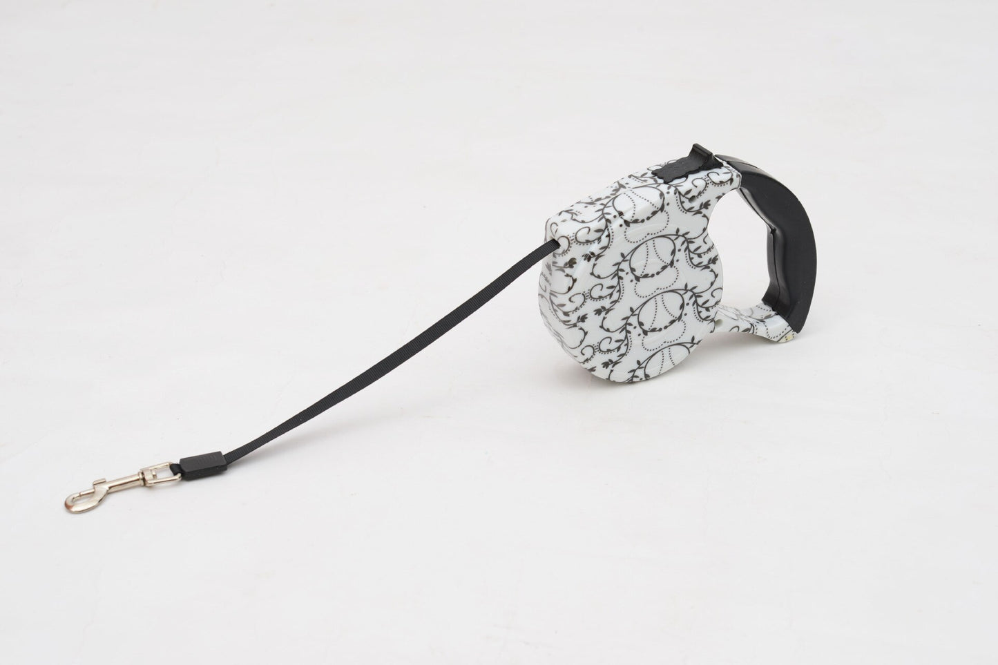 Patterned Retractable Dog Leash
