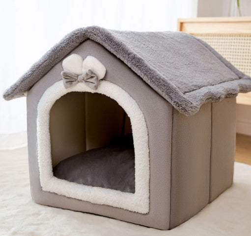 Self-Warming Enclosed Plush Pet House